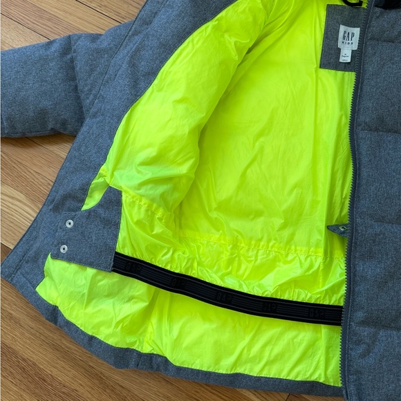 Brand New Gap Kids ColdControl Max Puffer Jacket Size Medium - Picture 3 of 5